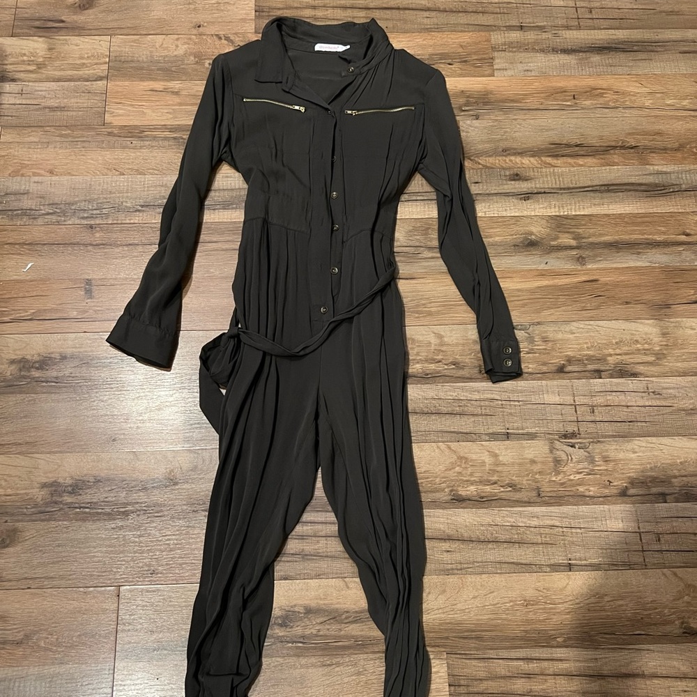 Army Green jumpsuit with zipper pockets